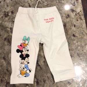 NWOT Zara Disney pants